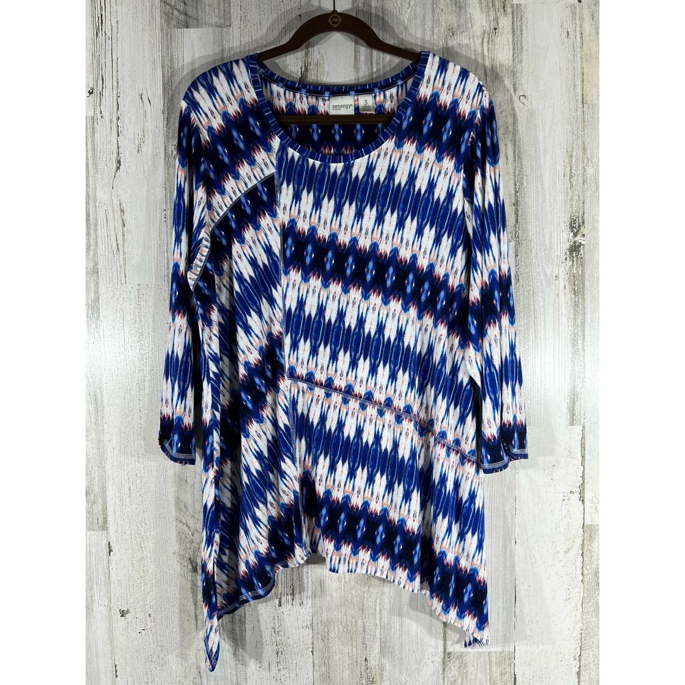 Chicos Zenergy Top Size 3 or XL Blue Ikat Abstract‎ 3/4 Sleeve Asymmetrical Hem